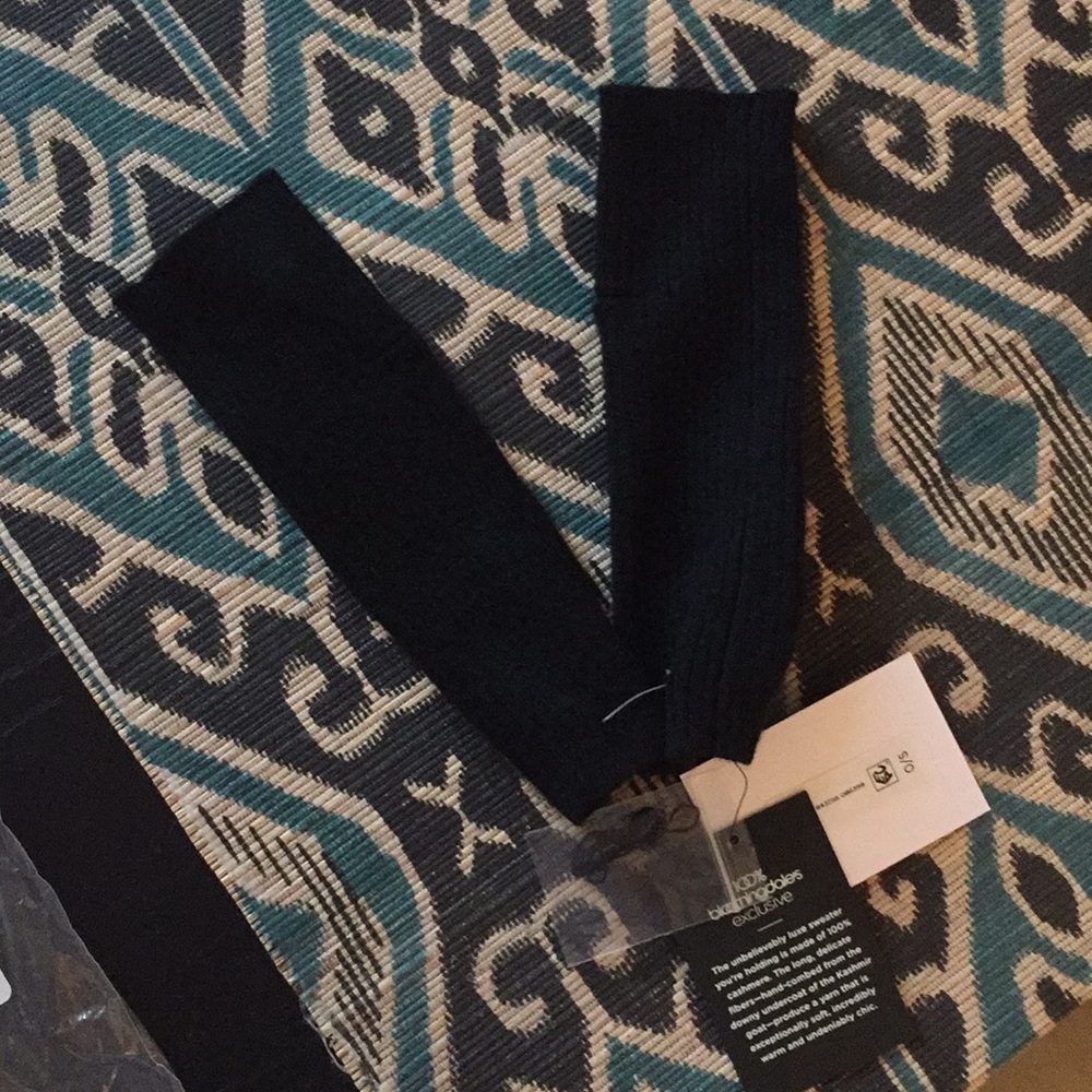 NWT Black Cashmere Fingerless Gloves